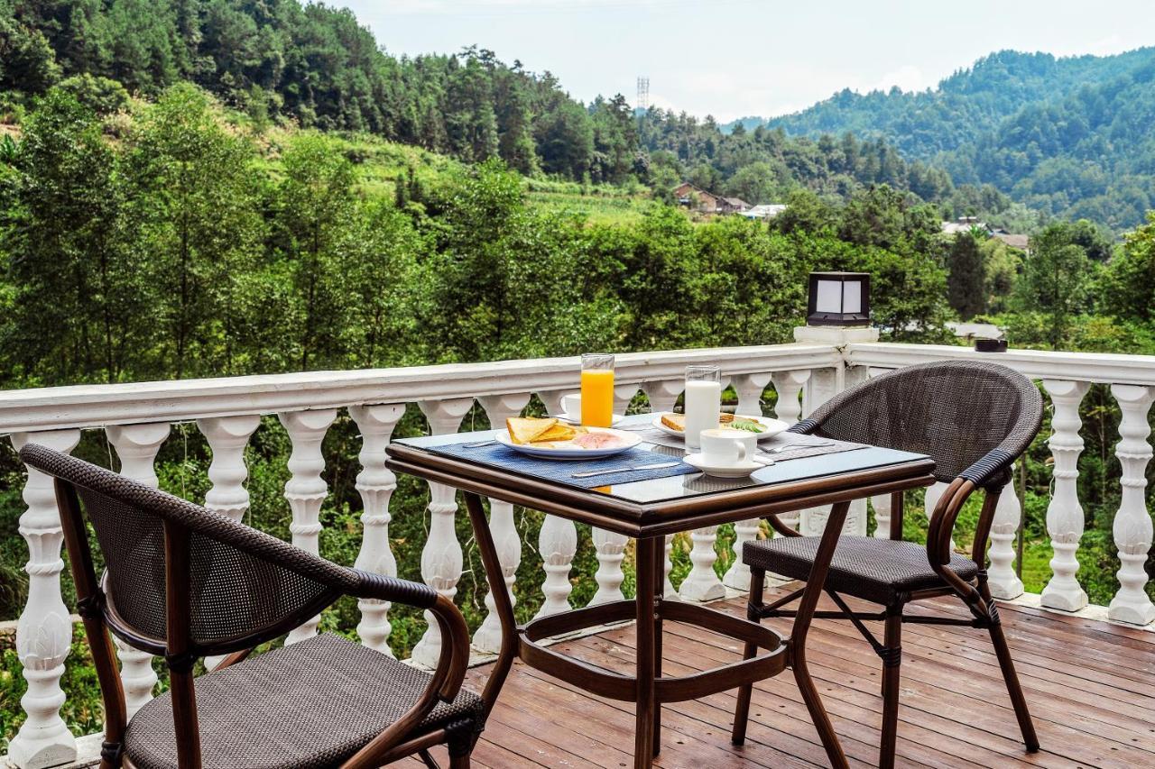 Whispering Mountains Boutique Hotel Zhangjiajie Extérieur photo