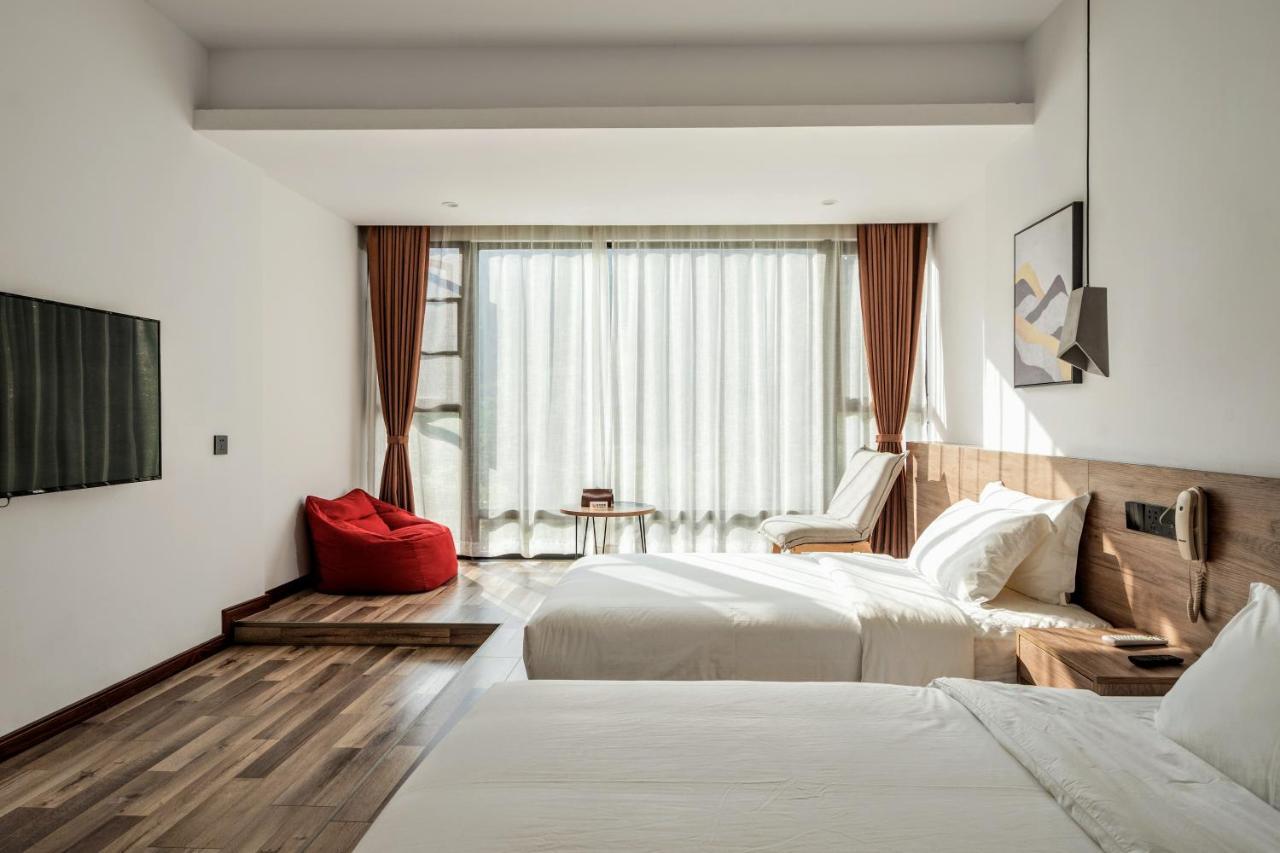 Whispering Mountains Boutique Hotel Zhangjiajie Extérieur photo